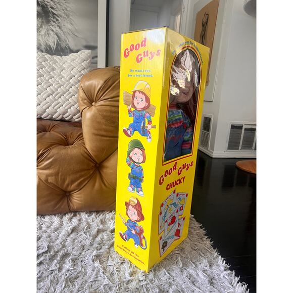 LIFE SIZE CHUCKY DOLL 30" NEW IN BOX - Picture 4 of 10